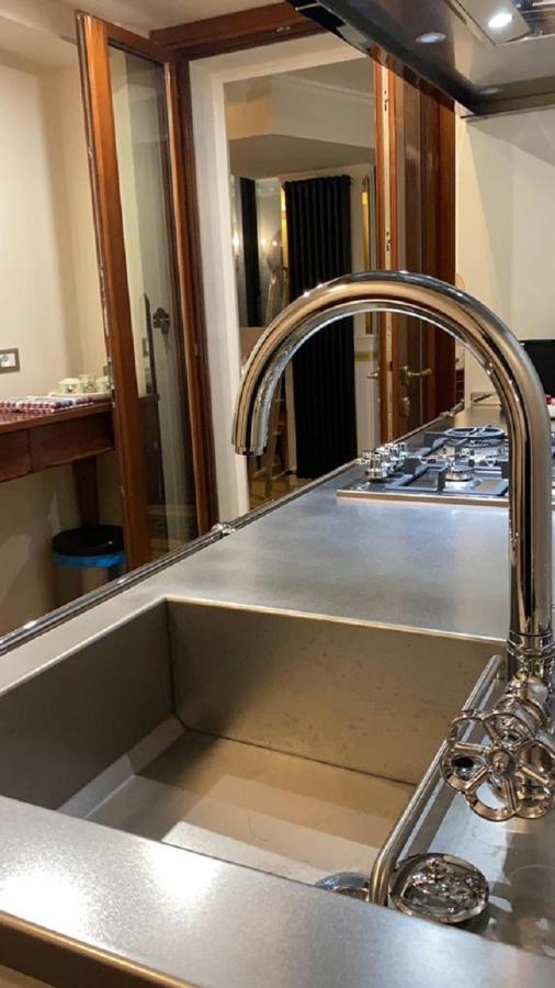 فندق Regal House Roma Capucci 6 المظهر الخارجي الصورة