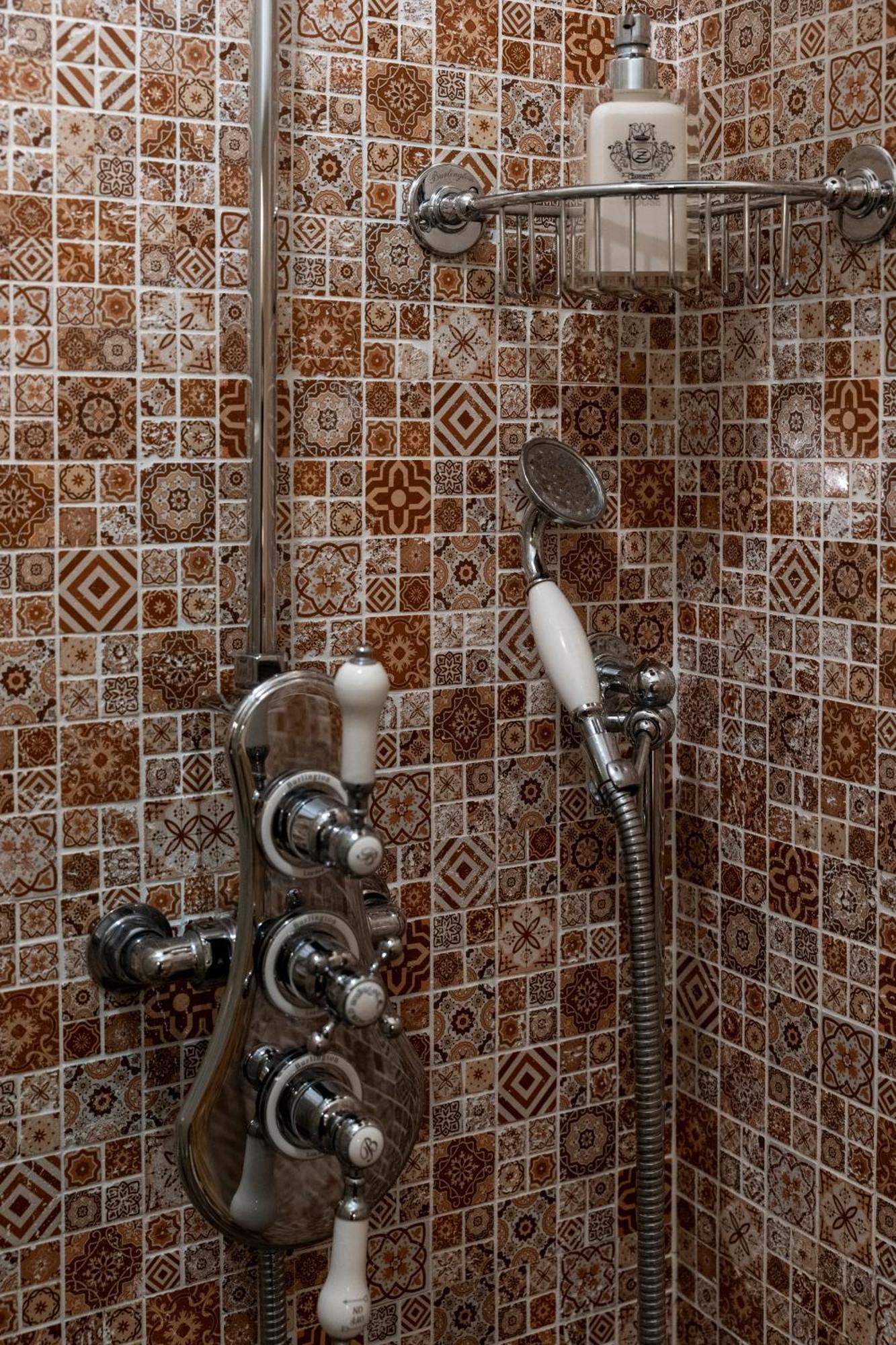 فندق Regal House Roma Capucci 6 المظهر الخارجي الصورة